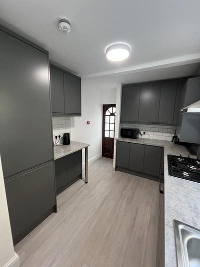 Bright & Airy Double Room Available  Main Photo