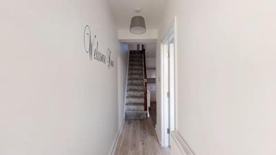 Double room 100 meters to Medway Hospital  Main Photo