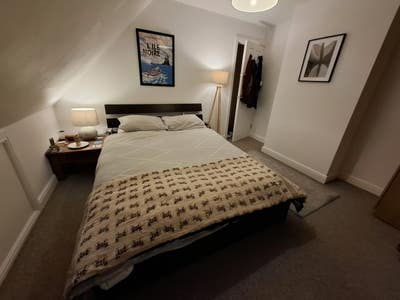 Double room in 2 bed flat Main Photo