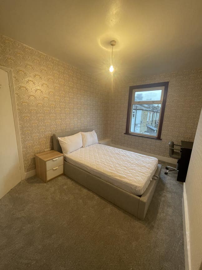 Double room available Main Photo