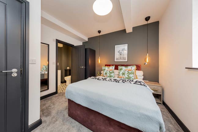 💥Wow Amazing House Share💥 One Room Left! Main Photo