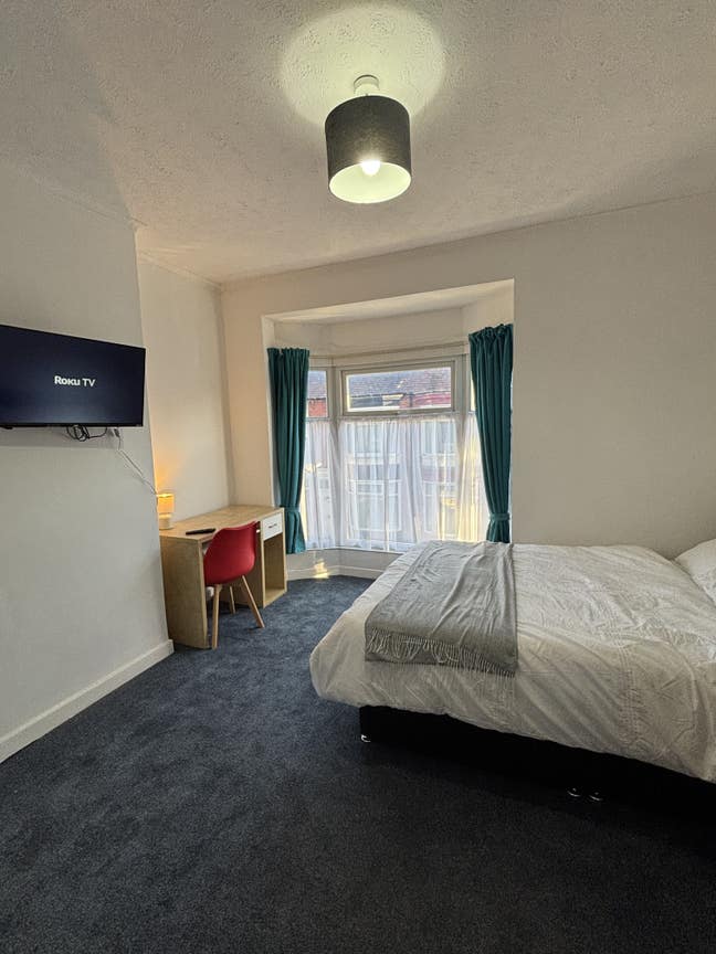 Lovely DOuble Bedroom near TS1 Uni. Caxton Street. Main Photo