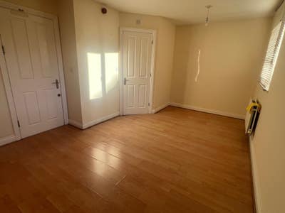 Room To Let - Close to Solent University and Town Main Photo