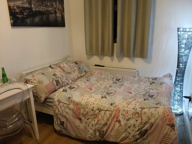 £600  per Month  short term  Main Photo