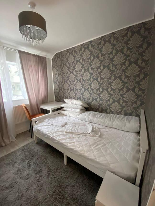 Newly Redecorated 5Bed  House with a Bit of Luxury Main Photo