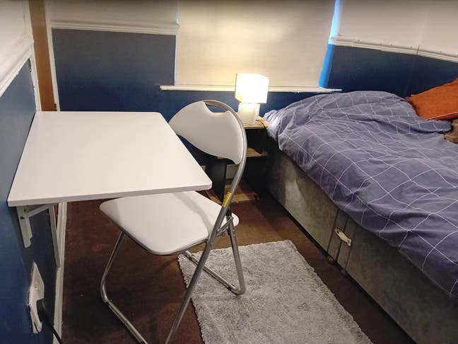 Small double room for Part-time commuter lodger Main Photo