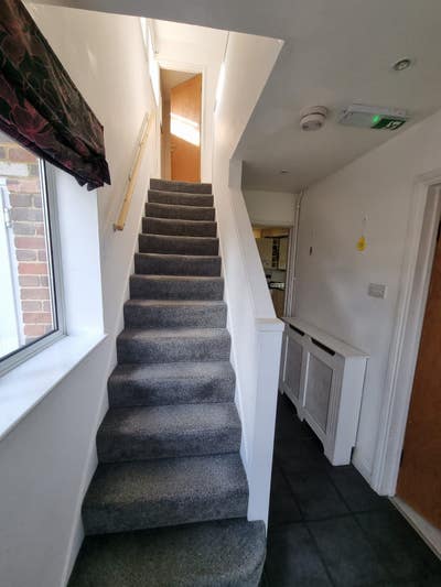 Single room in Ifield Crawley - Single occupany Main Photo