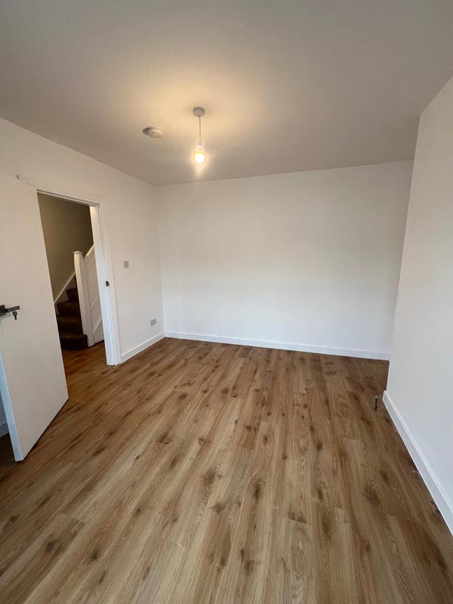 Very cheap Dagenham Rooms Main Photo