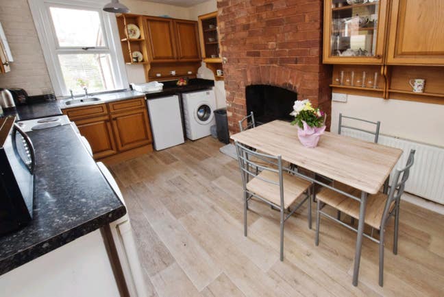 Signal room Main Photo