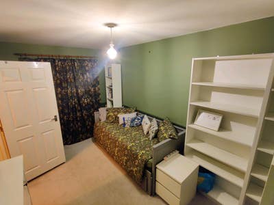 Double bedroom with private toilet  Main Photo
