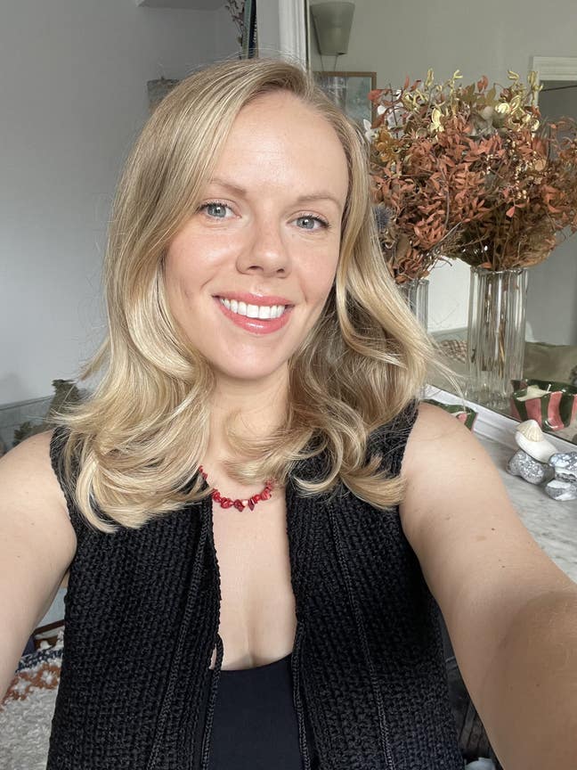 33 yr old professional looking for room share Main Photo