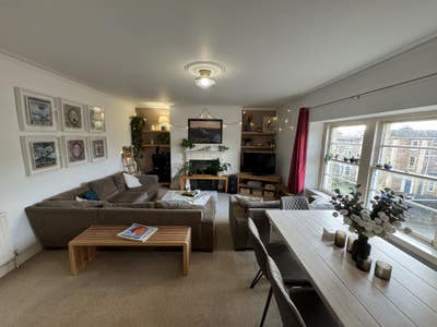 Bright Double Room Prime Clifton (BS8) – Bills Inc Main Photo