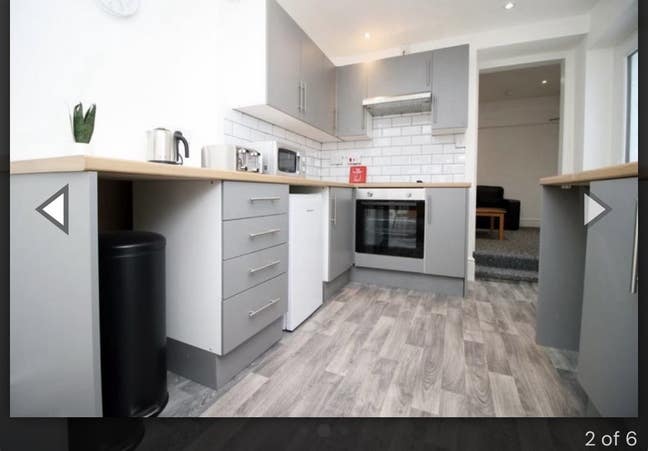 Professional house share  Main Photo