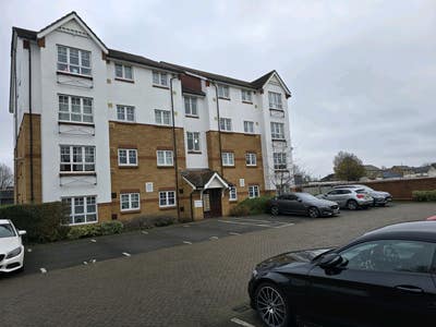 Two Bed Two Bath Spacious Apartment  Main Photo