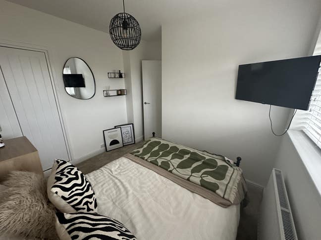 Double room - good transport links Main Photo