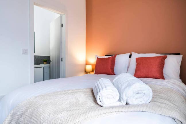 Only One Room Left!!! Double En-Suite Rooms  Main Photo