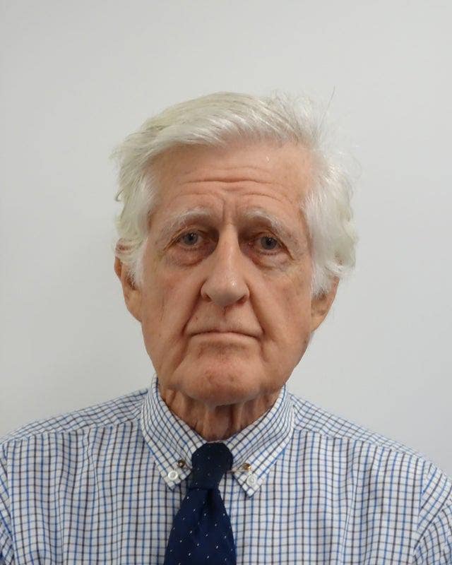 seeking central location Woking or Southwick  Main Photo