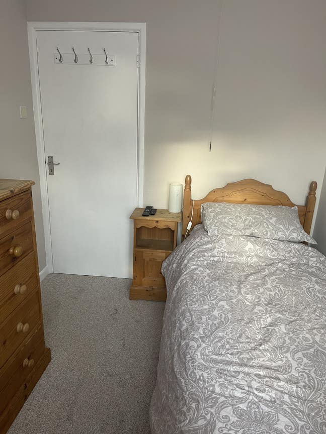 Single room for  student /short term/mon-fri   Main Photo