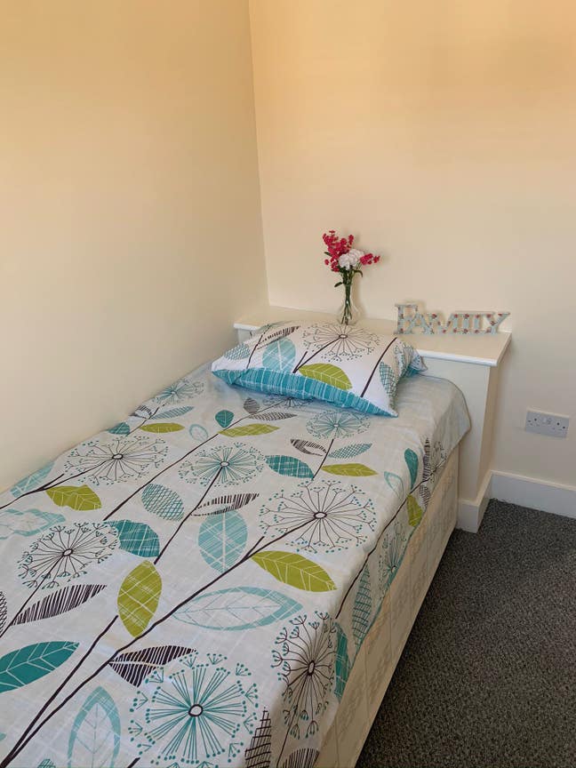 Single Room in Wembley - HA9 6 Main Photo