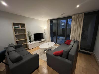 Double Room with Private Bathroom – London Bridge Main Photo
