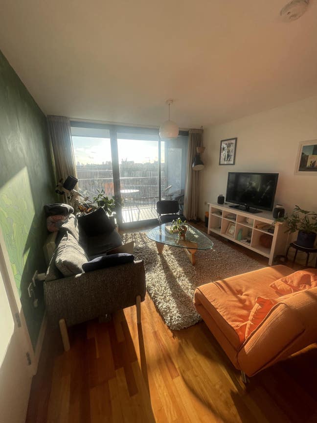 Double room in great Stoke Newington flat Main Photo
