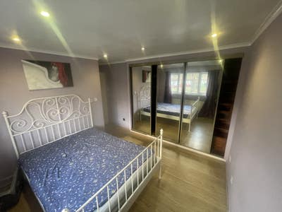 Double room available Tilgate Main Photo