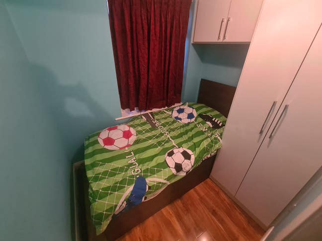 Singleroom with All Bills inc.Near Tooting Station Main Photo