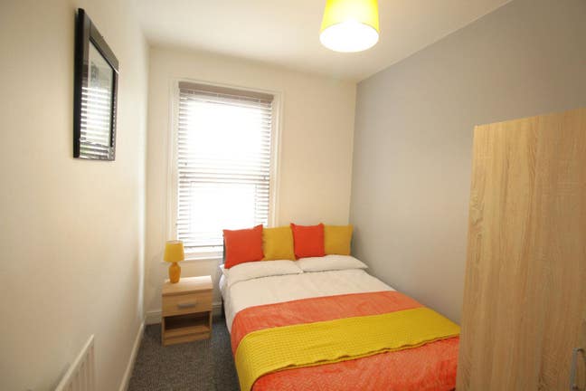 🏡 Spacious Double Room £50 off on 1st Month rent  Main Photo