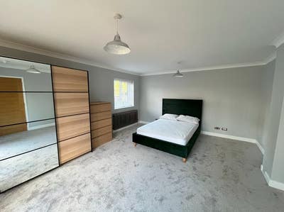 Large Double Rooms with Ensuite Main Photo