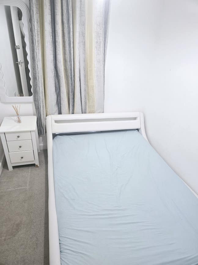 Room to let newhall Main Photo
