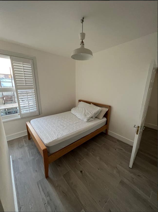 Cozy Double Room in a Shared House Main Photo