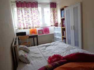 5/6Bed House Share near Roehampton Uni & Kingston Main Photo