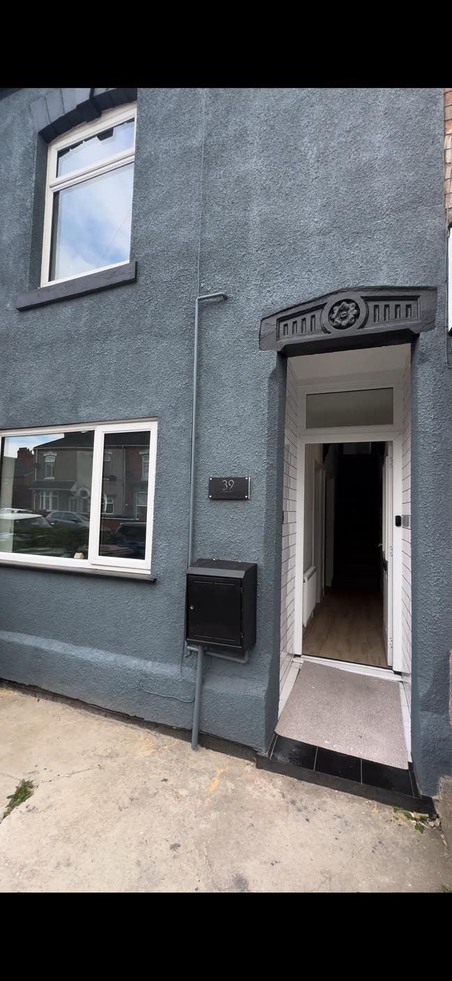 New property  with double ensuite rooms  bills Inc Main Photo