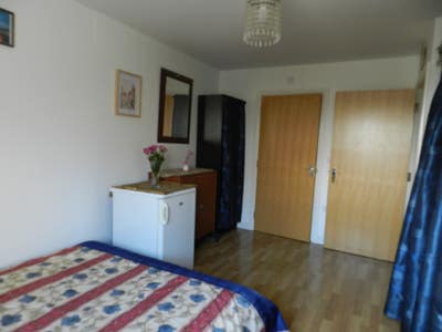  Ensuite New and lovely.  by Feltham station Main Photo