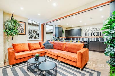 🌟 Amazing Rooms – Central Stockport Main Photo