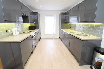 Affordable Ensuite in West London! Main Photo