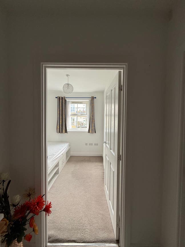 Cosy Single Room Available- All Bills included  Main Photo