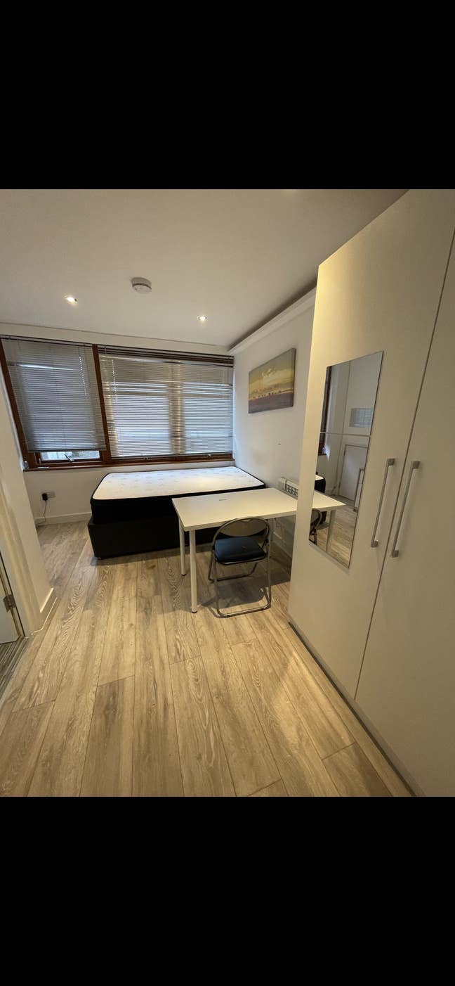 Lovely Double Room - All Bills Incl! Main Photo