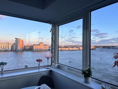 Double Room With Thames View Main Photo