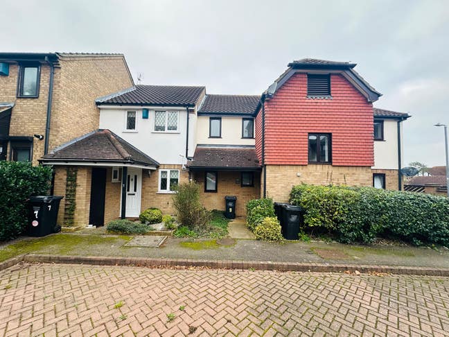 Stunning and Beautiful 1 Bed Flat in SS15 Main Photo