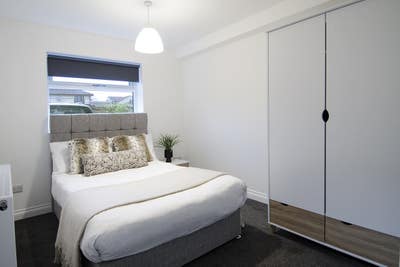 Ensuite Double room for solo occupancy Main Photo