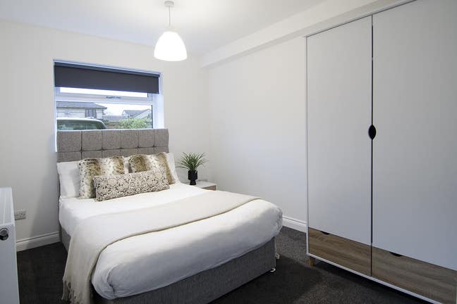 Ensuite Double room for solo occupancy Main Photo