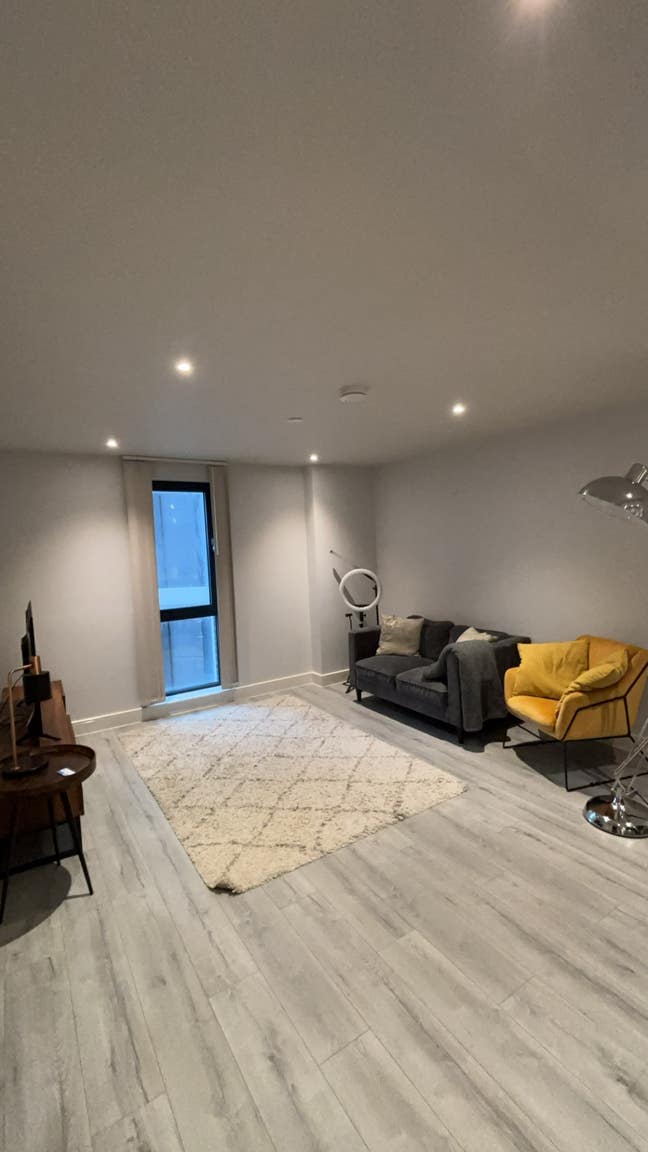 Available in Luxury 2 Bed, En-Suite Room Main Photo