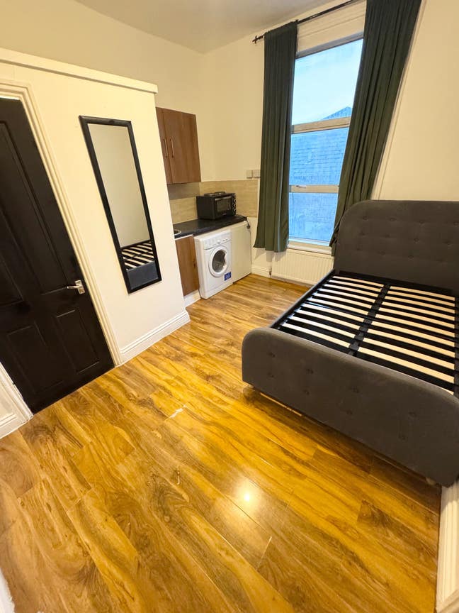 En-Suite Double Room  Main Photo