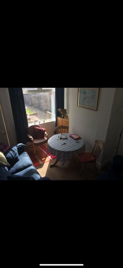 Double room available in 4 bedroomed house.  Main Photo