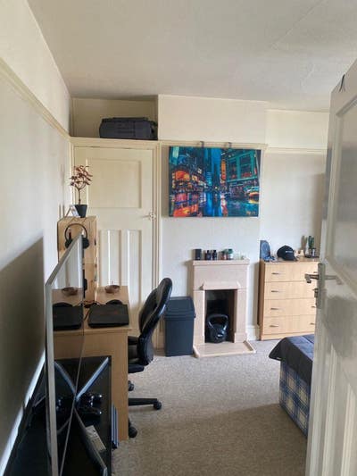Spacious double room - all bills included! Main Photo