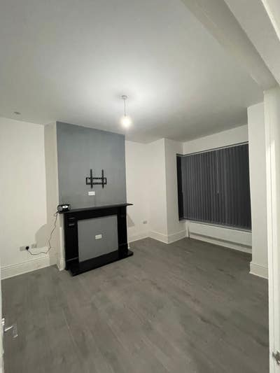 Rooms Available - 12 Pasture Road, Leeds, LS8 4JJ Main Photo