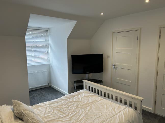 Double Room with en-suite   Main Photo