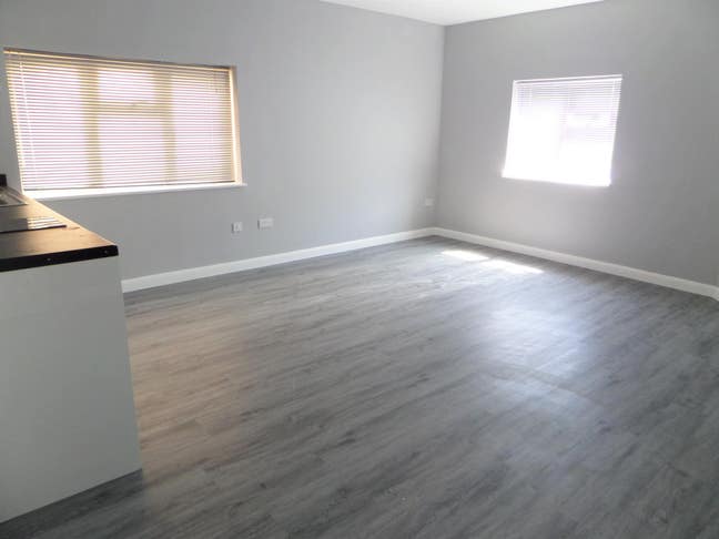    Staines  Road  ,  Bedfont  ,  TW14 Main Photo