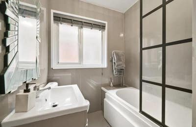 Cosy Room on Jubilee Line Main Photo